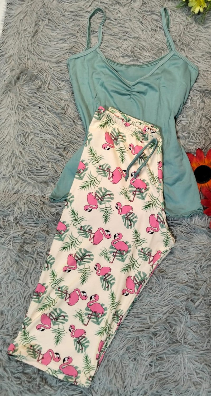 PIJAMA IVANNA– CAPRI Y BLUSA DE TIRAS SÚPER CÓMODA