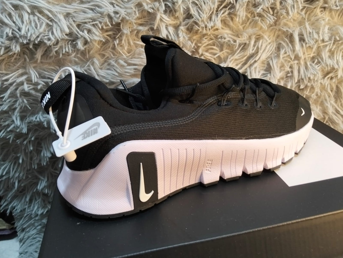 TENIS NIKE TRAINING FREECOM – SUELA FLEXIBLE PARA ENTRENAR Y USAR A DIARIO