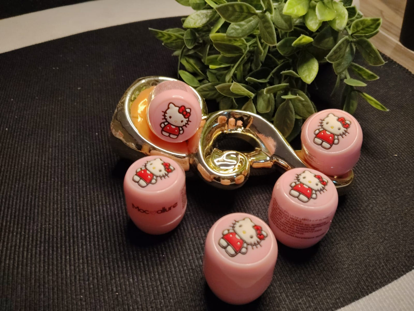 BALSAMO LABIAL HELLO KITTY