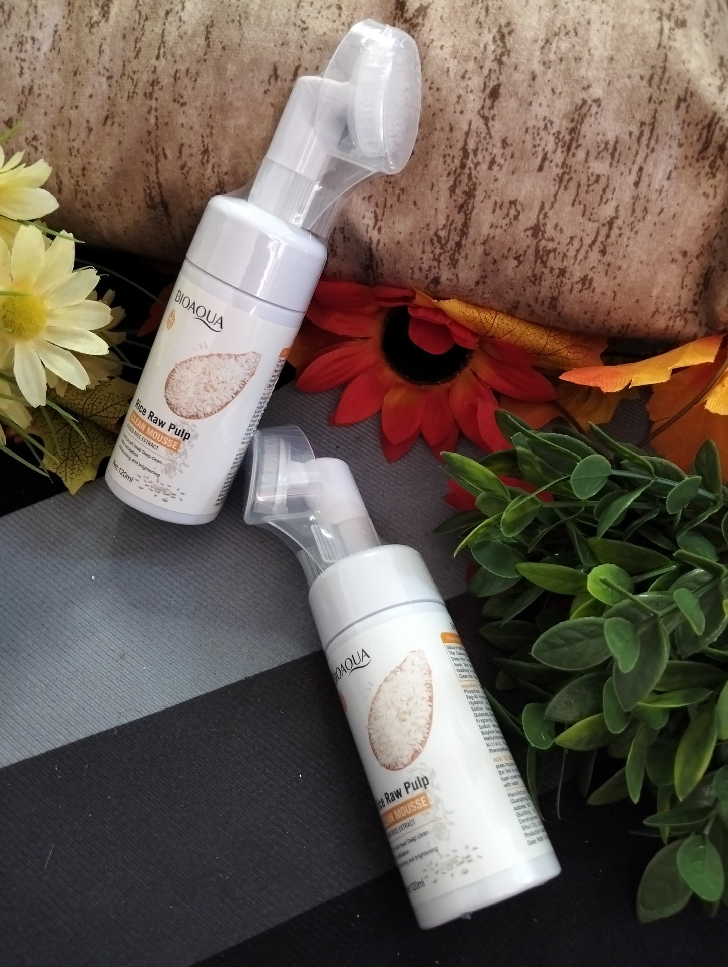 ESPUMA LIMPIADORA FACIAL BIOAQUA CON CEPILLO INTEGRADO