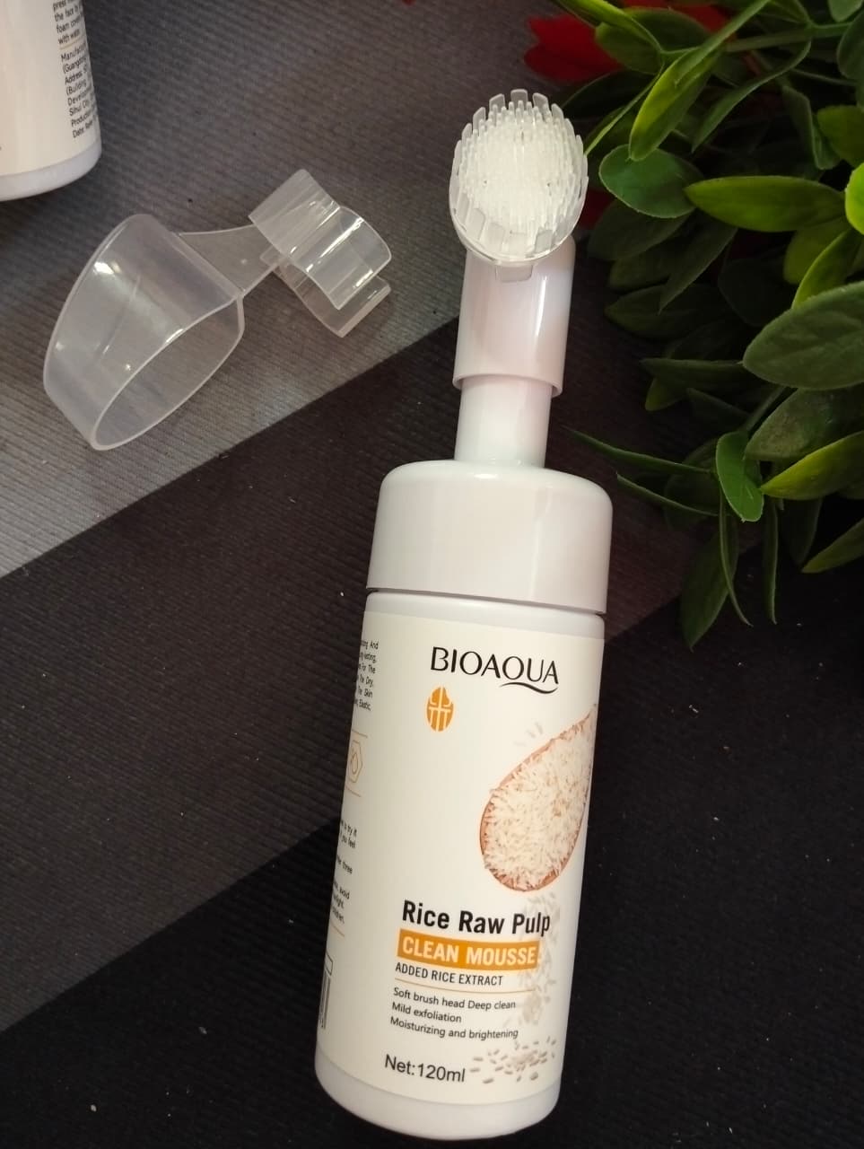 ESPUMA LIMPIADORA FACIAL BIOAQUA CON CEPILLO INTEGRADO