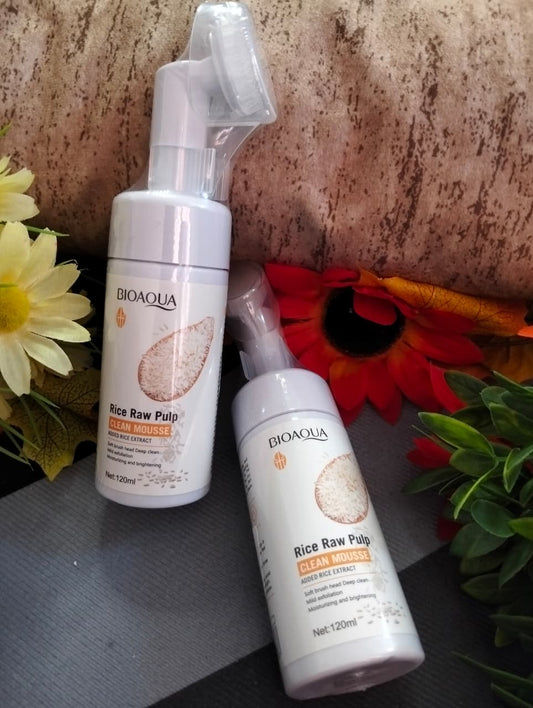 ESPUMA LIMPIADORA FACIAL BIOAQUA CON CEPILLO INTEGRADO