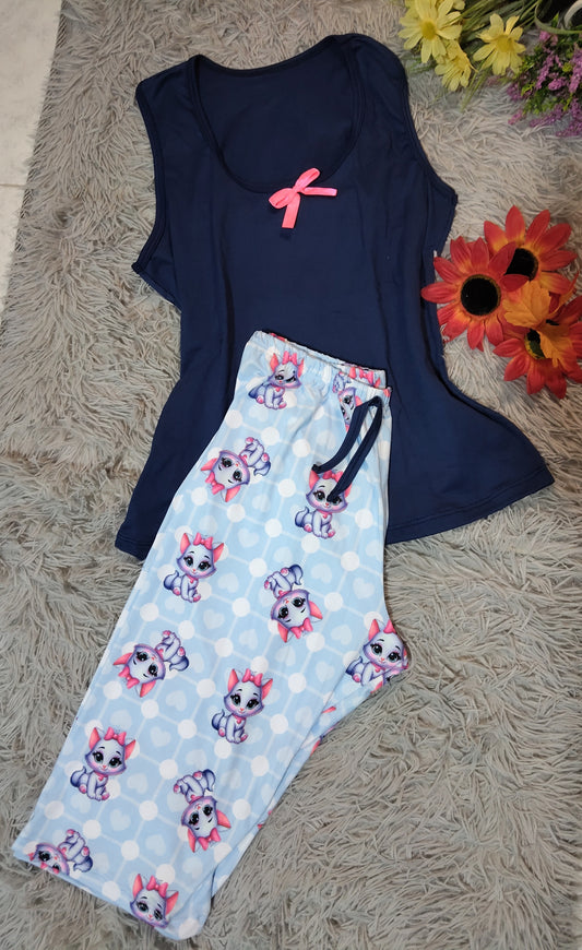 PIJAMA SOÑADORA– BLUSA EN ESQUELETO Y PANTALÓN CAPRI