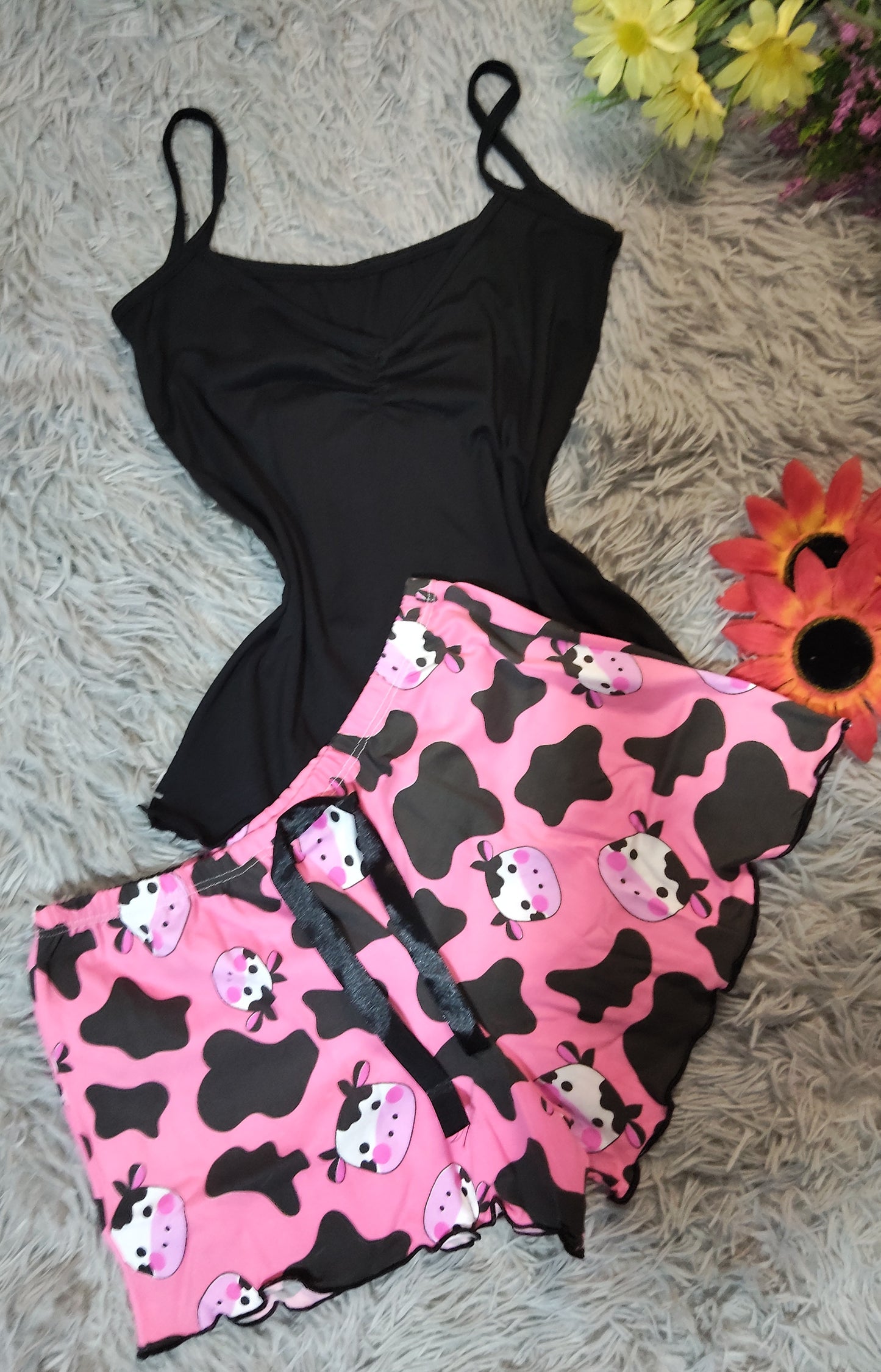 PIJAMA DAMA SENSUALIDAD – BLUSA DE TIRAS Y SHORT ESTAMPADO
