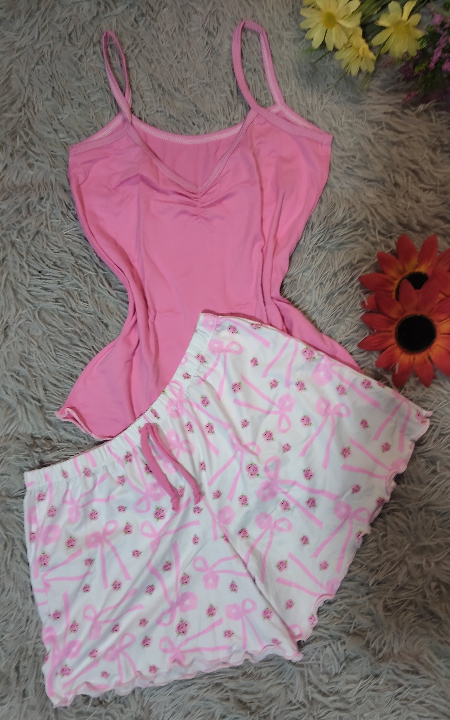 PIJAMA DAMA SENSUALIDAD – BLUSA DE TIRAS Y SHORT ESTAMPADO