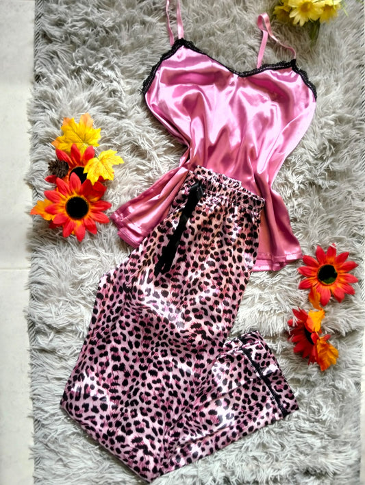 PIJAMA SATINADA DAMA – TOP CON ENCAJE Y PANTALÓN LARGO