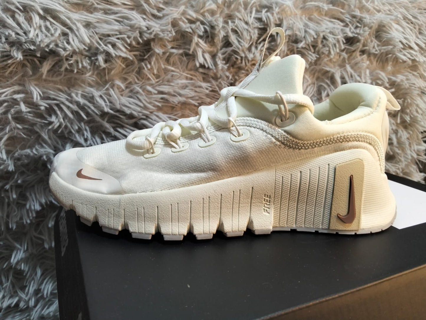 TENIS NIKE METCON DAMA– SUELA FLEXIBLE Y COMODIDAD TOTAL